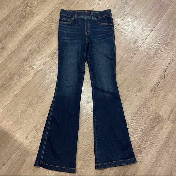 SPANX High waisted Pull on Flare Jeans in Midnight Shade (Dark blue) - Picture 2 of 7